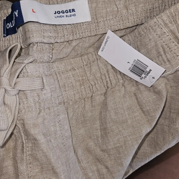 Old Navy Linen Blend Jogger Shorts - Picture 4 of 5